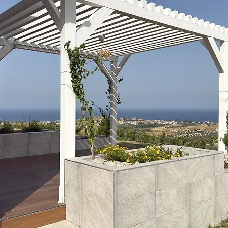 Panoramic Sea View *